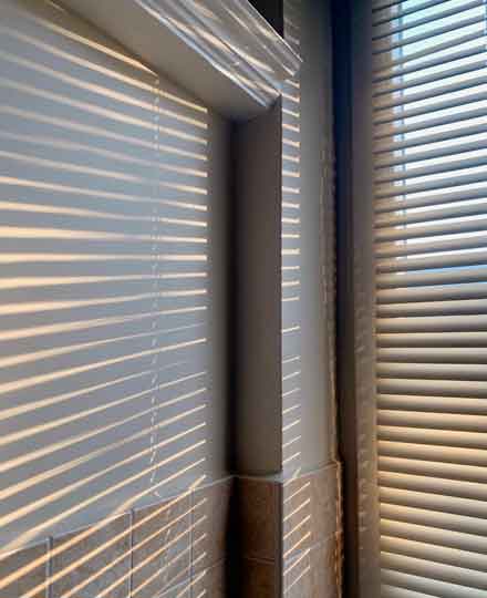 Close-up of aluminium venetian slats